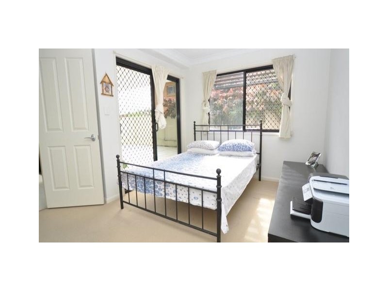 2/26 Bath Street, Labrador QLD 4215