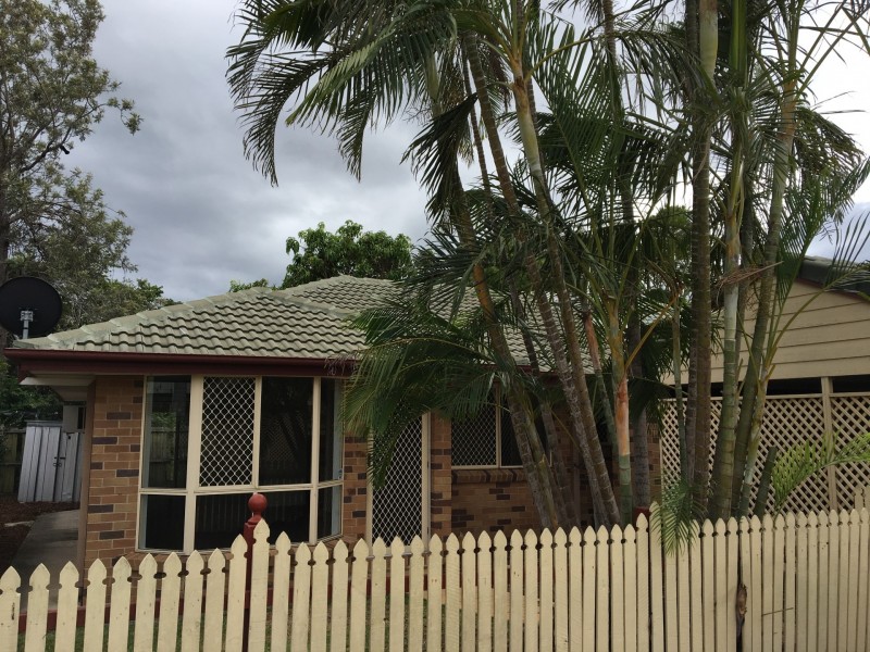 4/19A Dudleigh Street, Booval QLD 4304