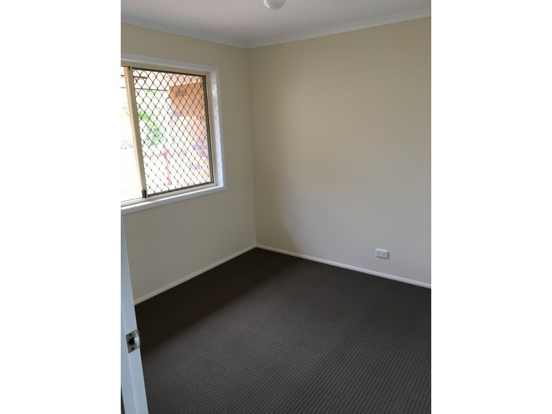 4/19A Dudleigh Street, Booval QLD 4304