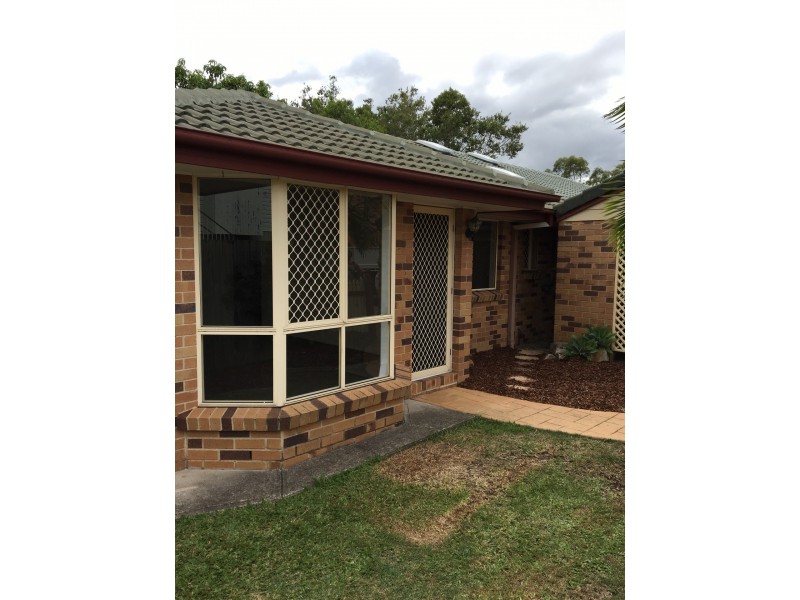 4/19A Dudleigh Street, Booval QLD 4304