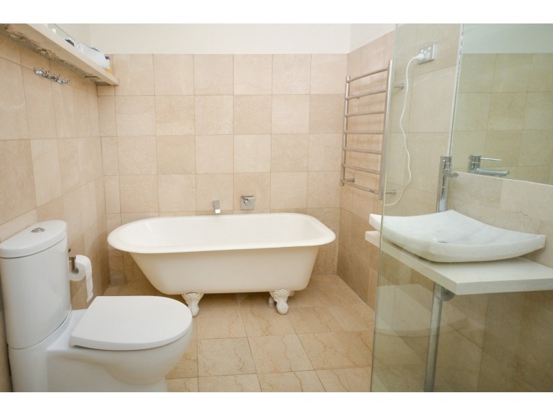 1 Young Street, Coledale NSW 2515