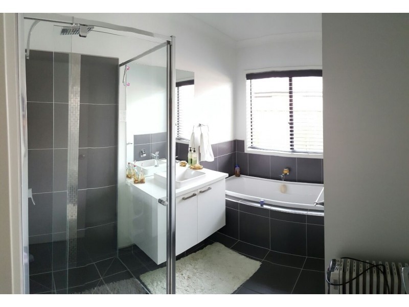 32 Perugia Avenue, Greenvale VIC 3059