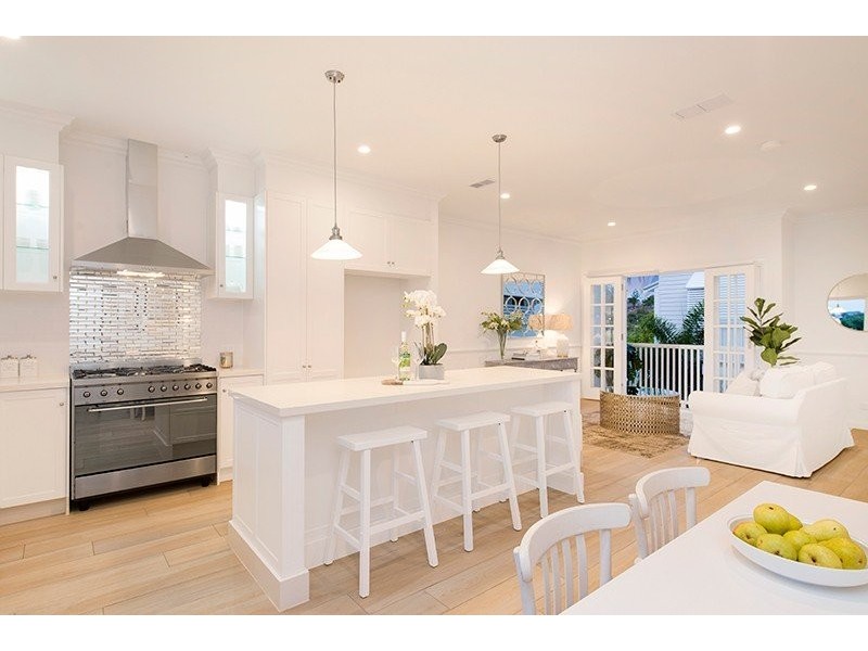 17A Forbes Street, Hawthorne QLD 4171