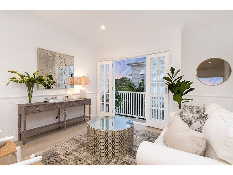 17A Forbes Street, Hawthorne QLD 4171