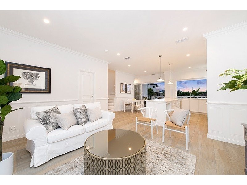 17A Forbes Street, Hawthorne QLD 4171