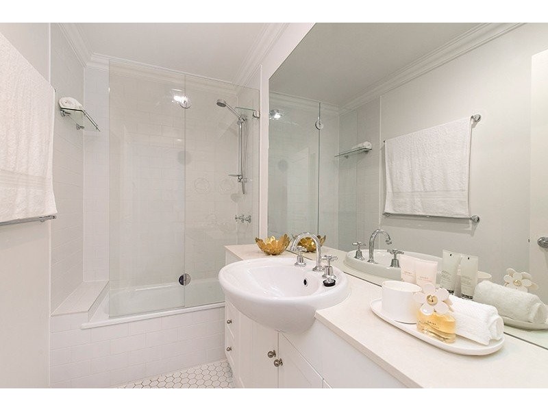 17A Forbes Street, Hawthorne QLD 4171