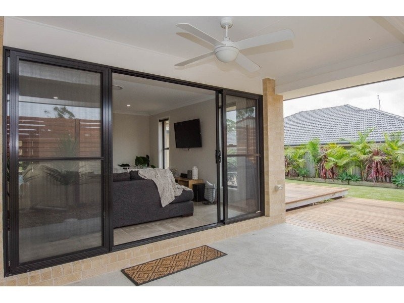 44 Brittania Drive, Tanilba Bay NSW 2319