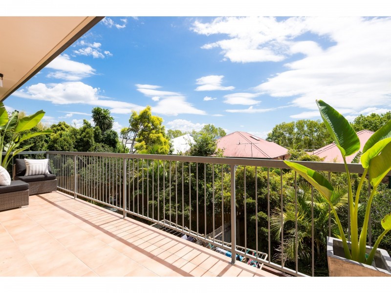 3/19 Miles Street, Hawthorne QLD 4171
