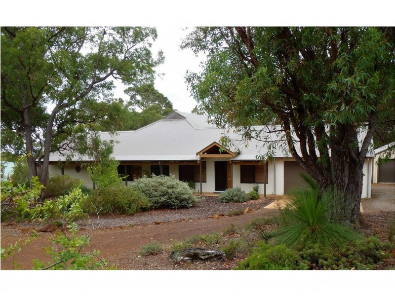 3 Keast Way, Bedfordale WA 6112