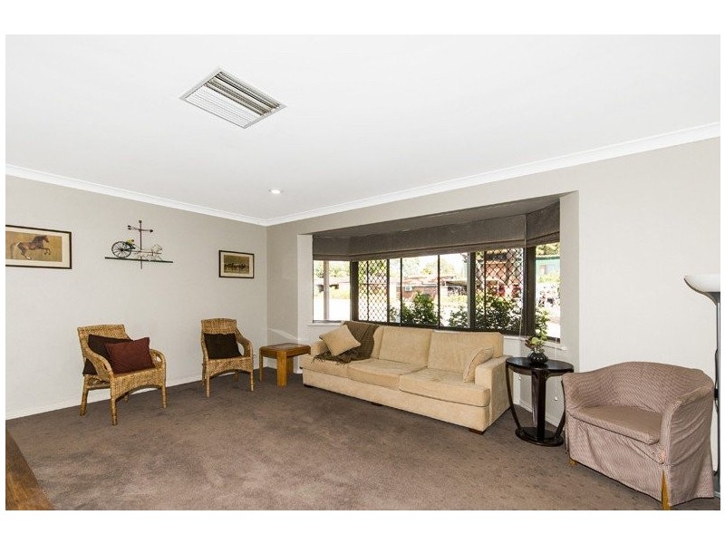 59 Grenadier Drive, Thornlie WA 6108