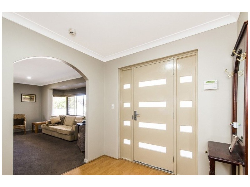 59 Grenadier Drive, Thornlie WA 6108