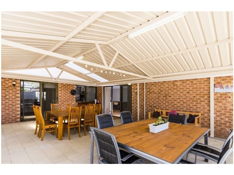 59 Grenadier Drive, Thornlie WA 6108