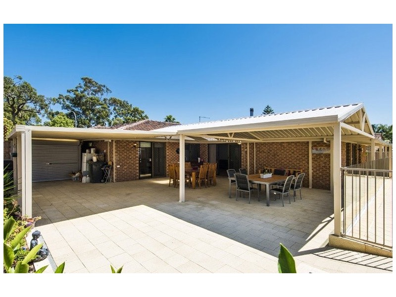 59 Grenadier Drive, Thornlie WA 6108