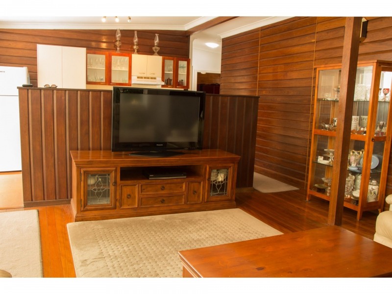 90 Toohey Road, Tarragindi QLD 4121