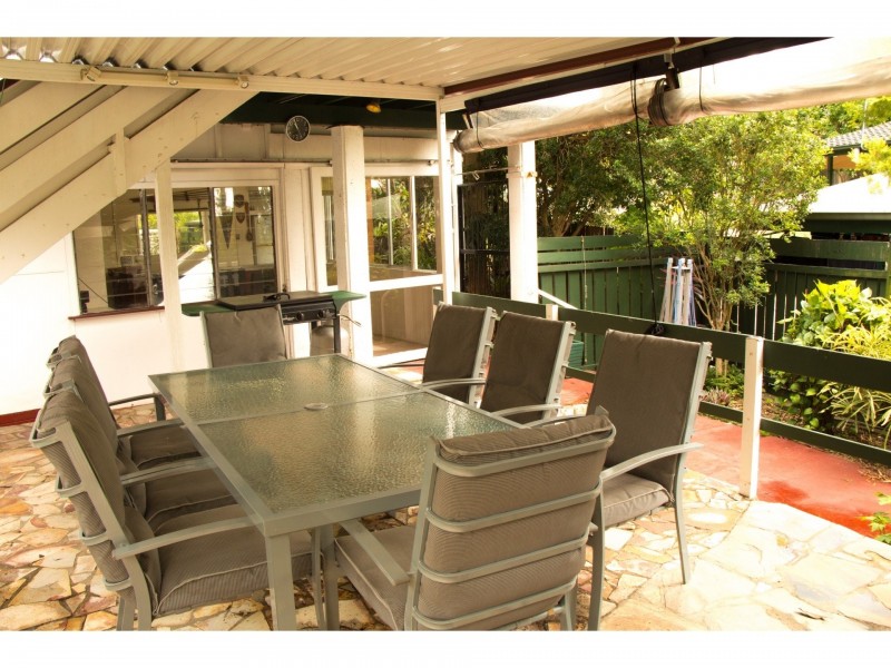 90 Toohey Road, Tarragindi QLD 4121