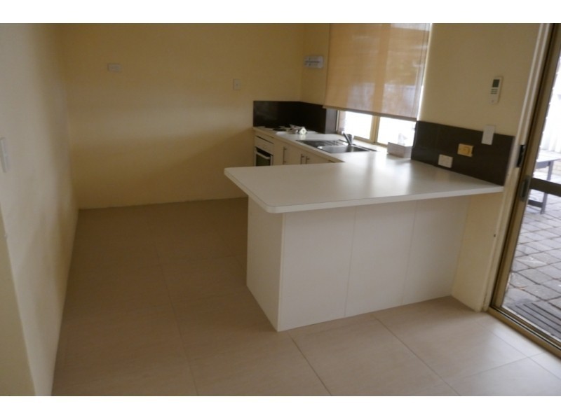 29 Reveley Close, Seville Grove WA 6112