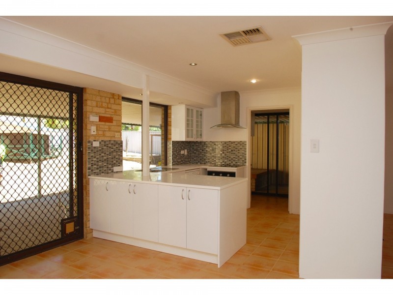 4 Itea Court, High Wycombe WA 6057