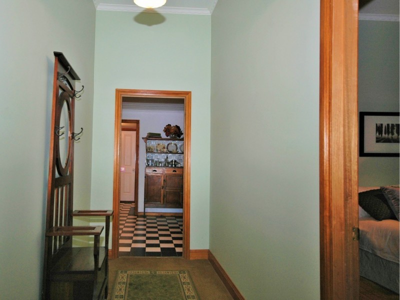 164 Woods Street, Donald VIC 3480