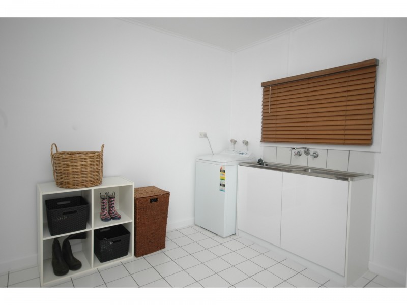164 Woods Street, Donald VIC 3480