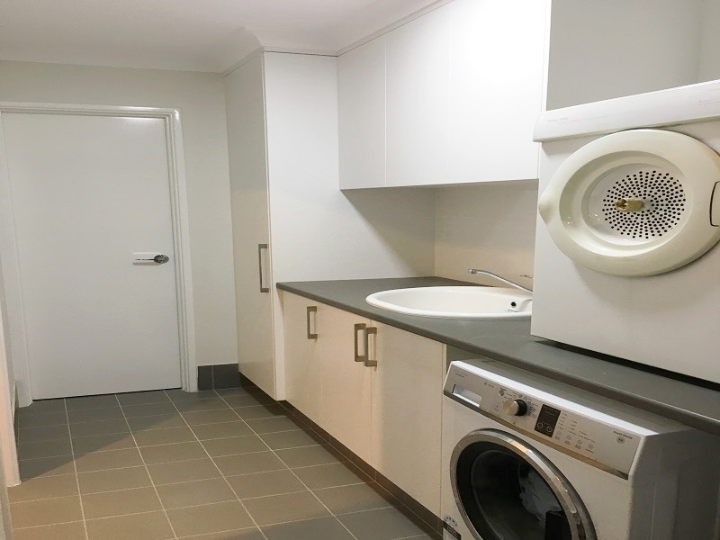 16 Belfry Way, Wattle Grove WA 6107