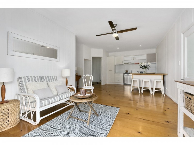 61 Kingsley Terrace, Wynnum QLD 4178