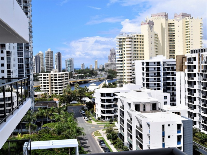 1114/3 Como Crescent, Southport QLD 4215