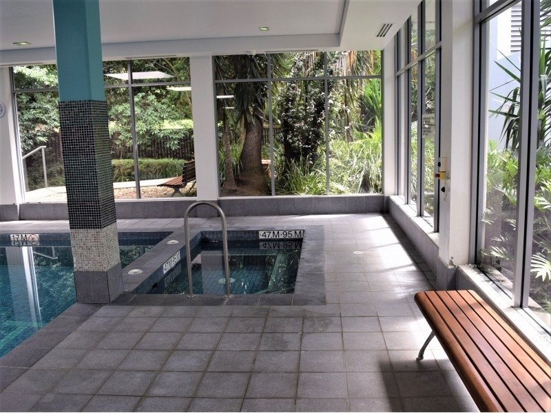 1114/3 Como Crescent, Southport QLD 4215