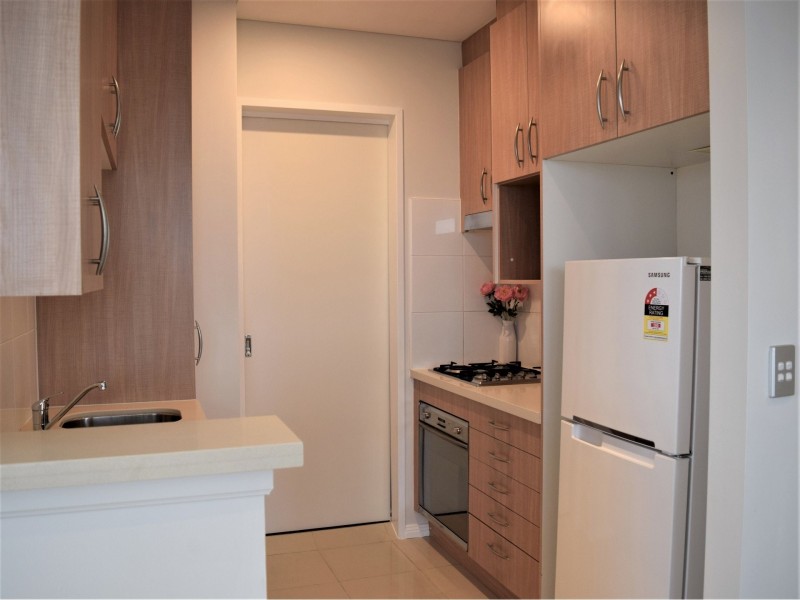 1114/3 Como Crescent, Southport QLD 4215