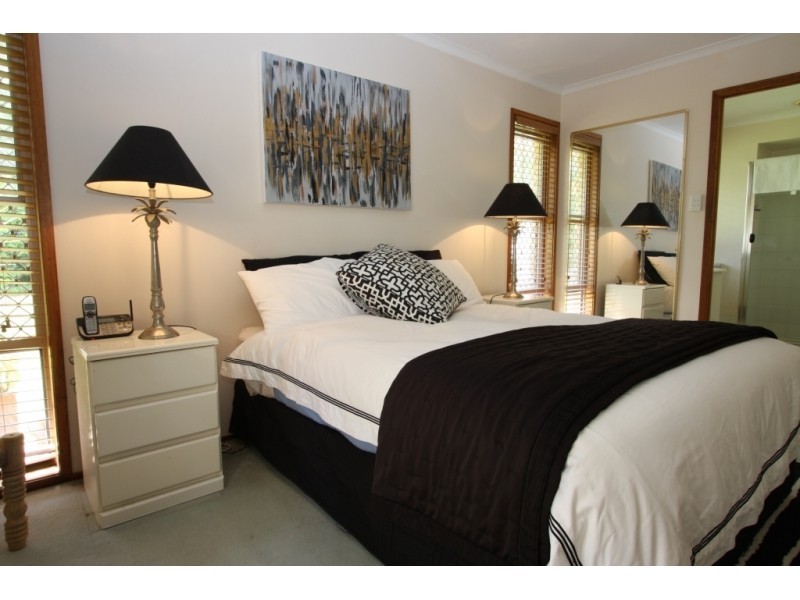 21 Church Road, Bellbowrie QLD 4070