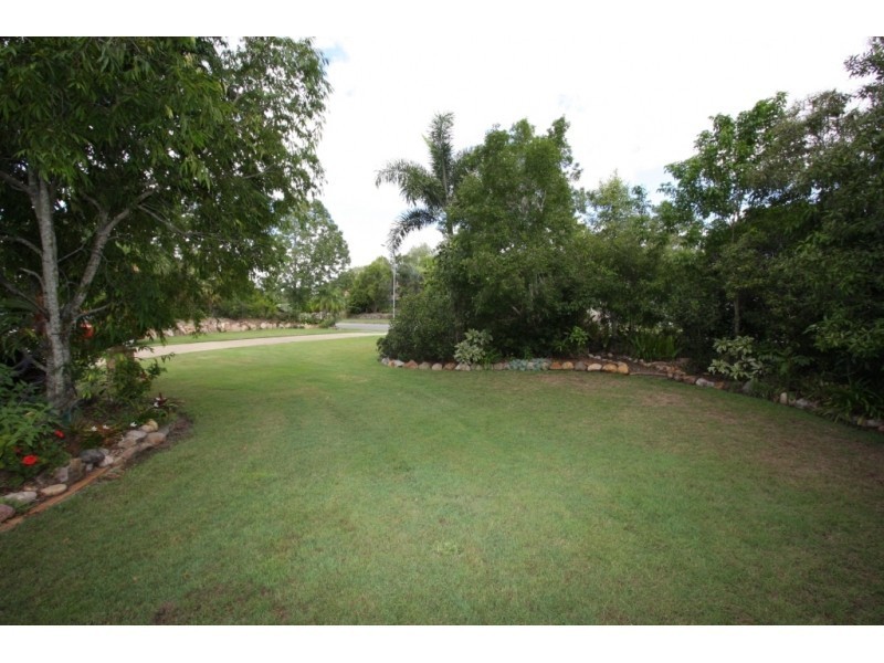 21 Church Road, Bellbowrie QLD 4070