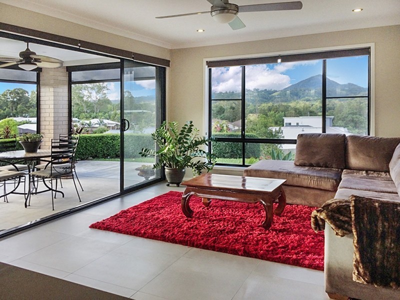 12 Viv Hull Avenue, Eumundi QLD 4562