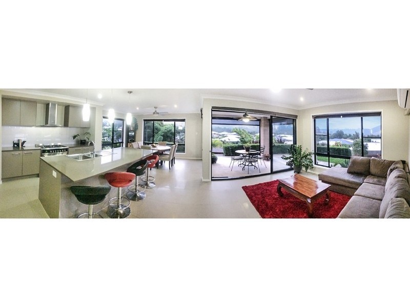 12 Viv Hull Avenue, Eumundi QLD 4562