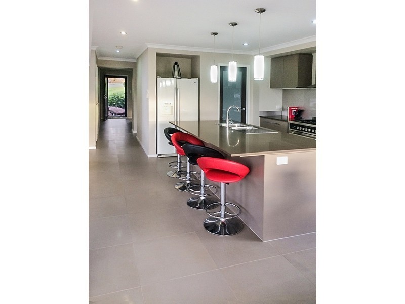 12 Viv Hull Avenue, Eumundi QLD 4562