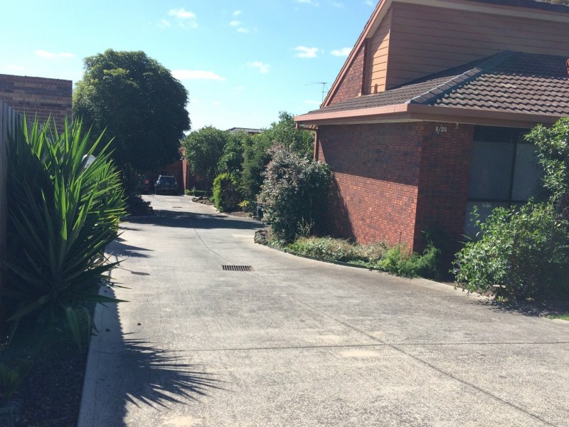 2/21 Linden Avenue, Ivanhoe VIC 3079