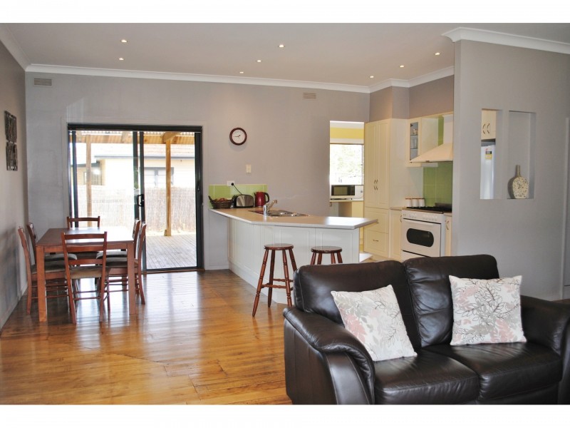 6 Upland Street, Lindenow South VIC 3875