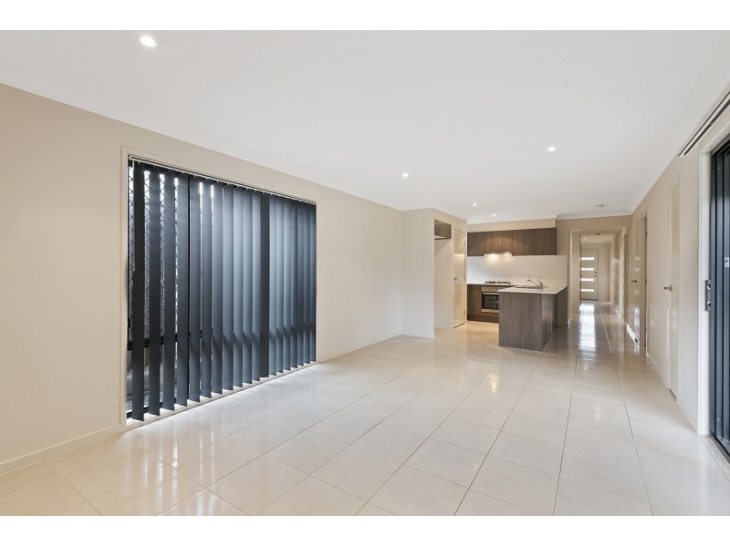 34 Honeyeater Crescent, Dakabin QLD 4503