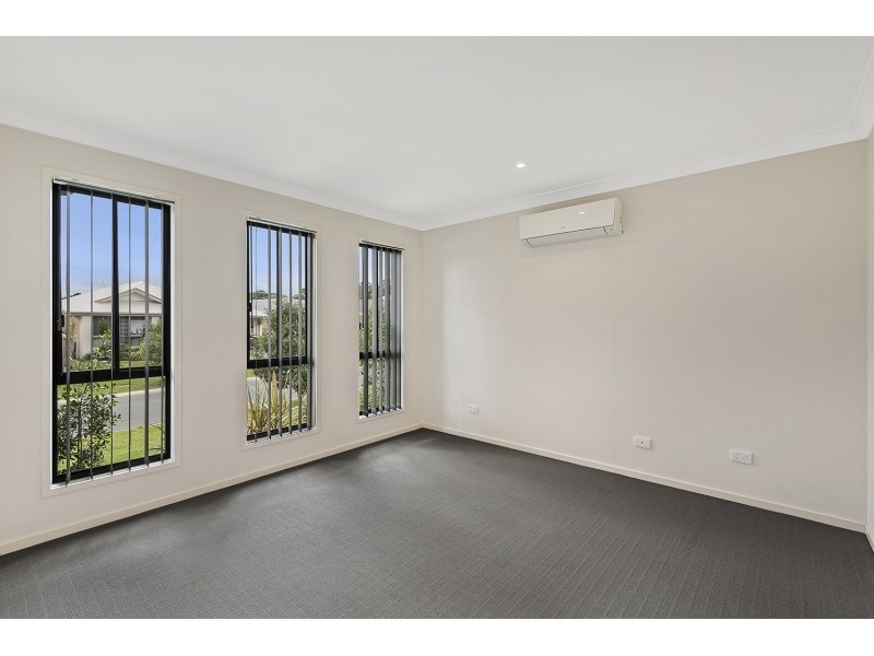 34 Honeyeater Crescent, Dakabin QLD 4503