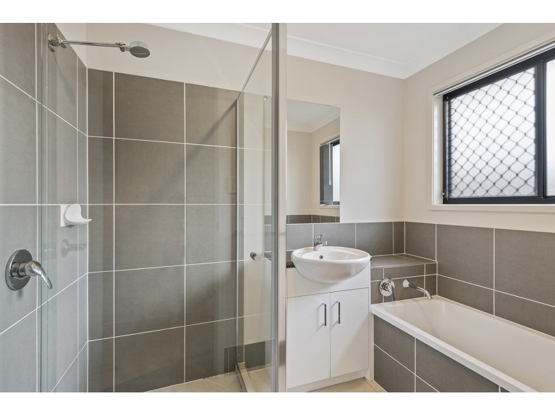 34 Honeyeater Crescent, Dakabin QLD 4503