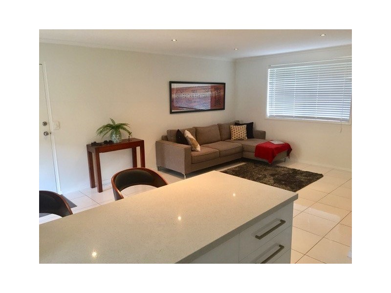 4/7 Allara Avenue, Palm Beach QLD 4221