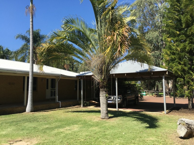 264 Hopkinson Road, Darling Downs WA 6122