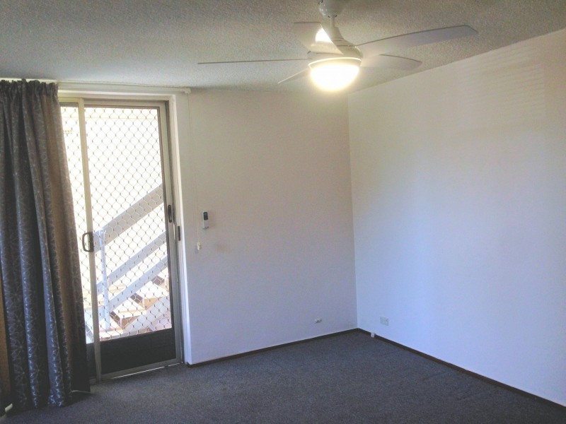 11/19 Blackwood Avenue, Hamilton Hill WA 6163