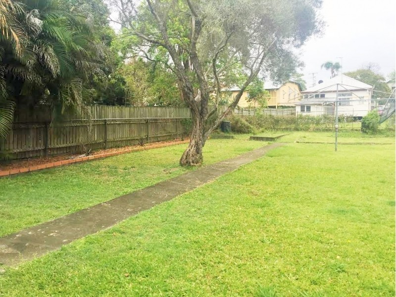 26 Hadfield Street, Windsor QLD 4030