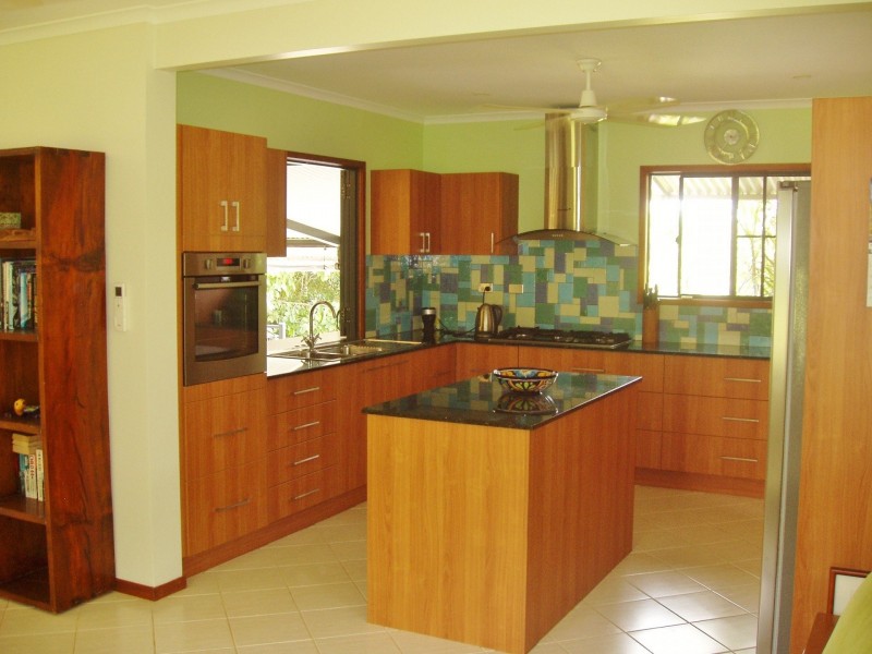 8 Spurwood Close, Wongaling Beach QLD 4852