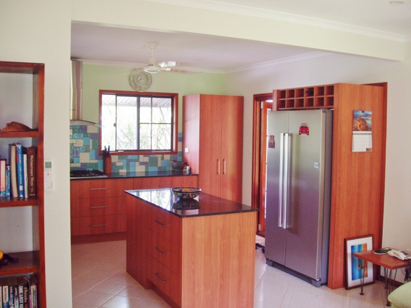 8 Spurwood Close, Wongaling Beach QLD 4852