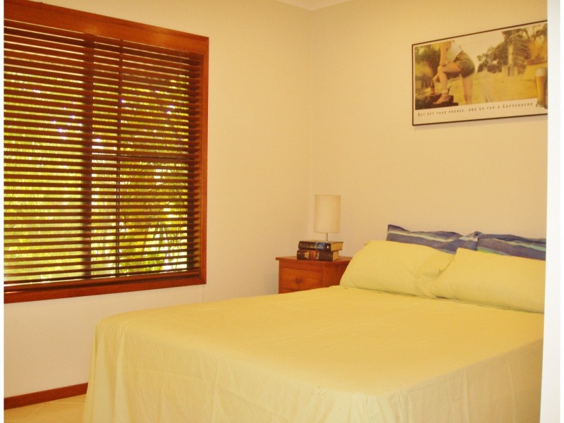 8 Spurwood Close, Wongaling Beach QLD 4852
