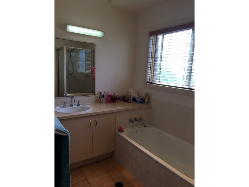 9 Valley Breeze Court, Coes Creek QLD 4560