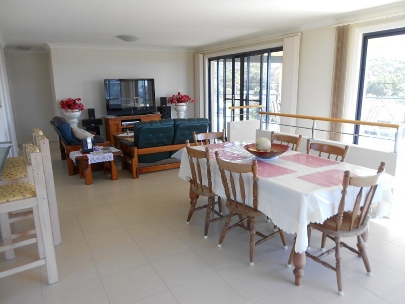 6 Lakeside Drive, Kianga NSW 2546