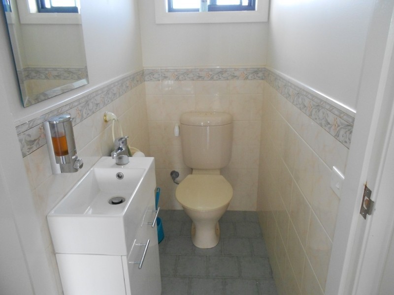 6 Lakeside Drive, Kianga NSW 2546