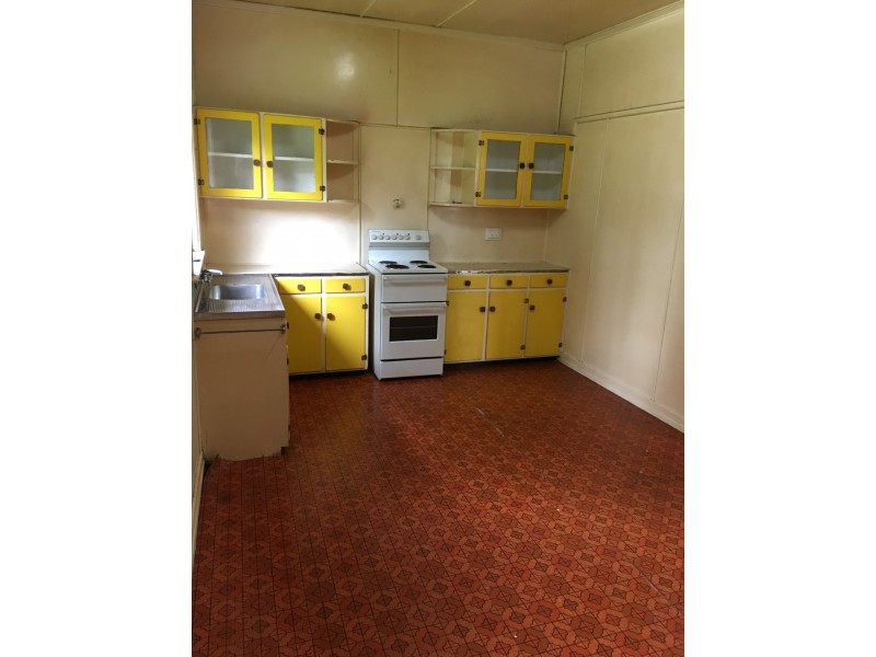 64 Cyprus Street, North Ipswich QLD 4305