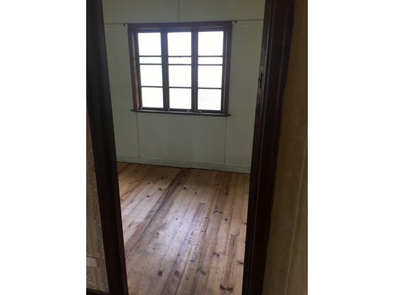 64 Cyprus Street, North Ipswich QLD 4305